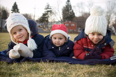 Christmas card outtake number one: early on, everyone's still in good spirits