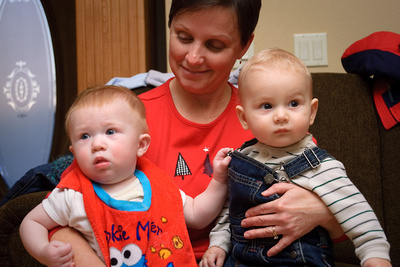 Aunt Lynn got the cousins to a level of tolerant indifference, the best that we could do (sorry Grandma!)